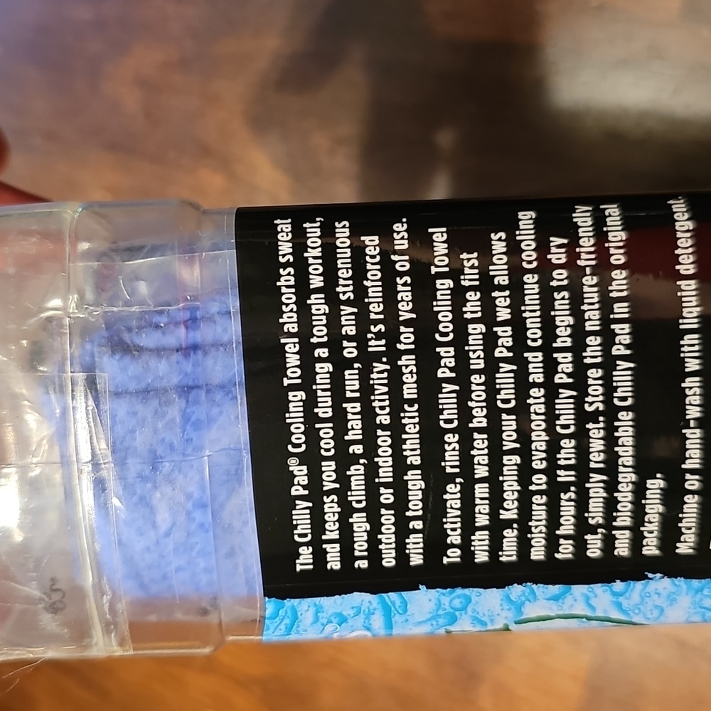 🩷Pick 4 For $16. Frogg Toggs Cooling Towel in Light Blue - Picture 2 of 3